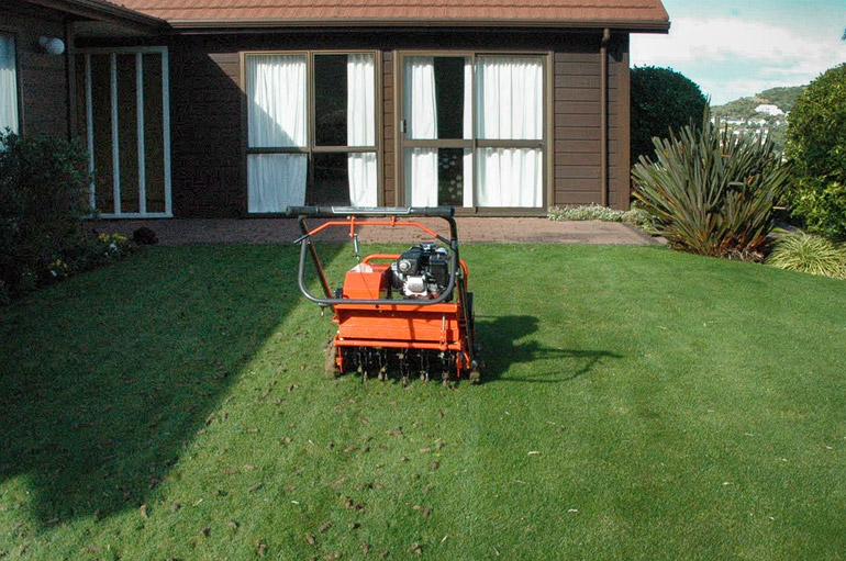 Aeration with a mechanical aerator